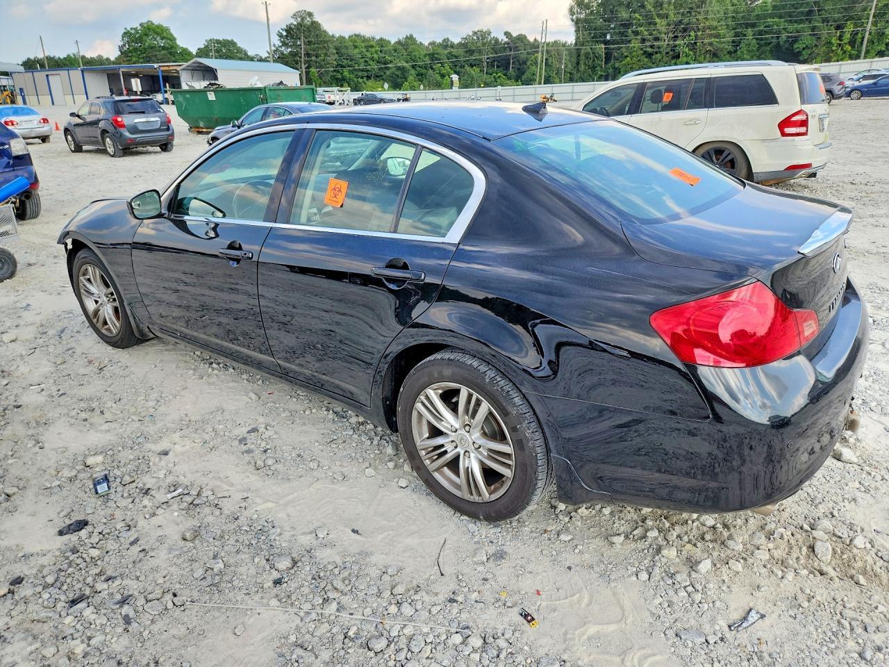 2013 Infiniti G37 Sedan X - Image 2