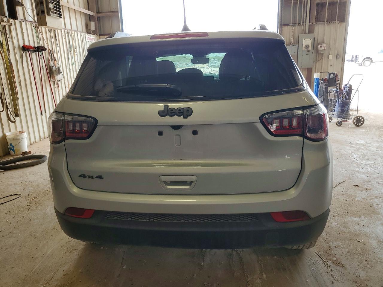 2026 Jeep Compass Latitude - Фото 6