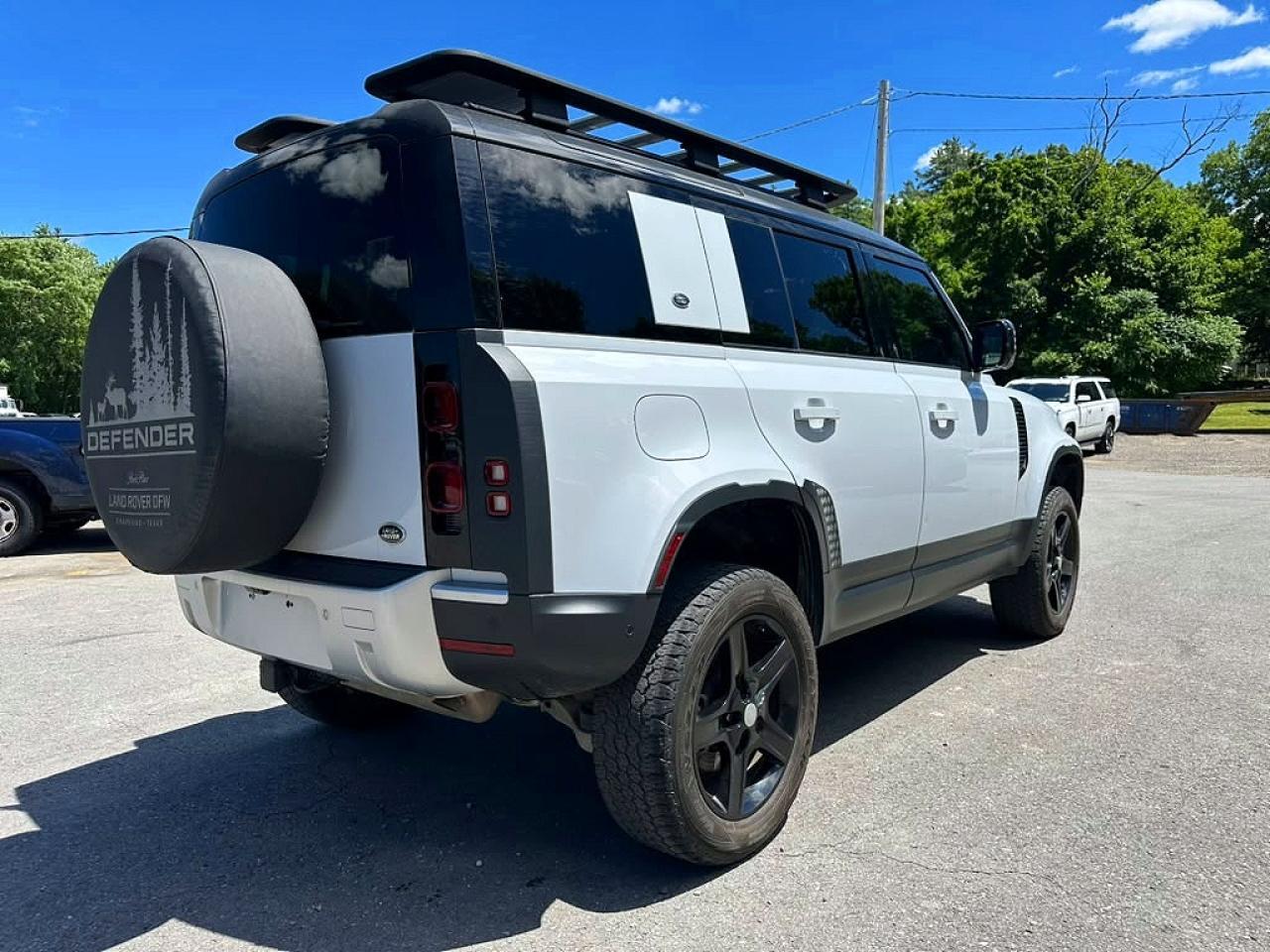 2022 Land Rover Defender 110 Se - Image 3