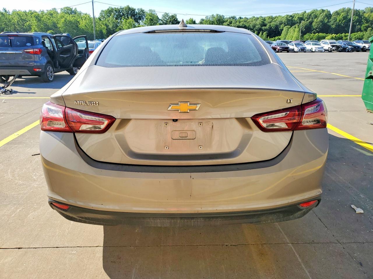 2022 Chevrolet Malibu - Фото 6