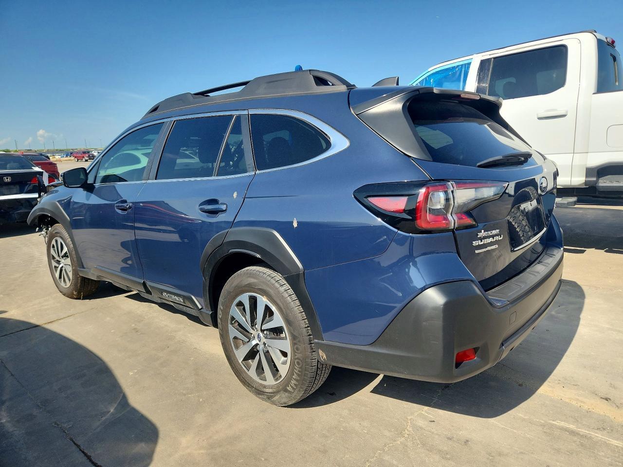 2025 Subaru Outback Premium - Фото 2