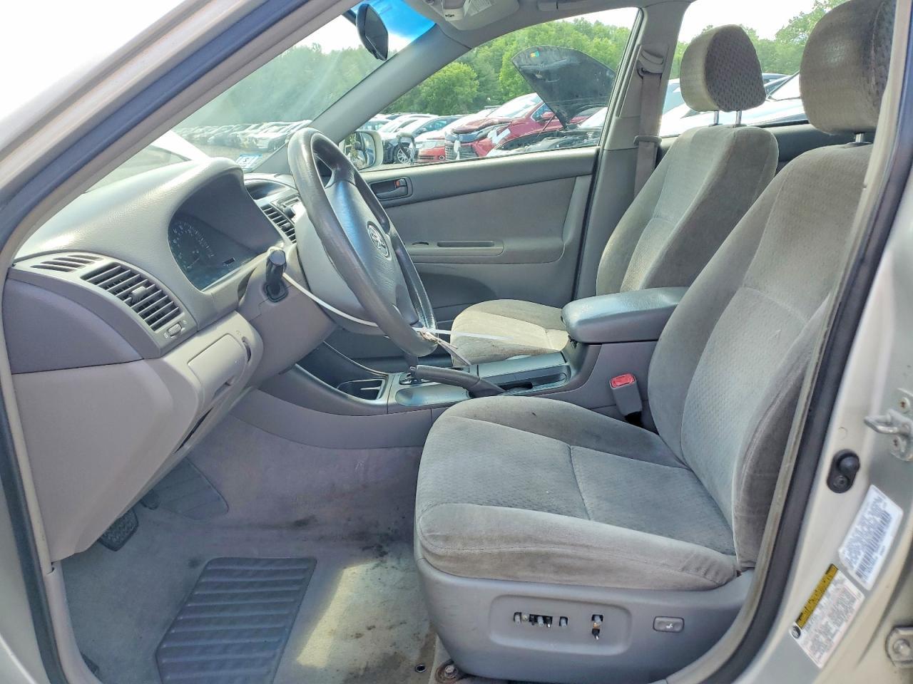 2004 Toyota Camry Le - Фото 7