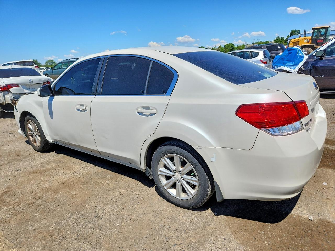2012 Subaru Legacy 2.5I Premium - Фото 2