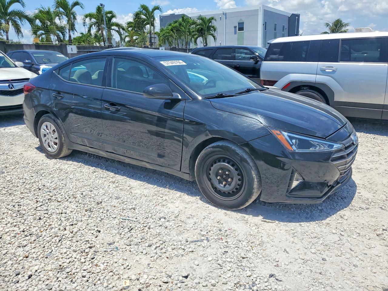 2019 Hyundai Elantra Se - Фото 4