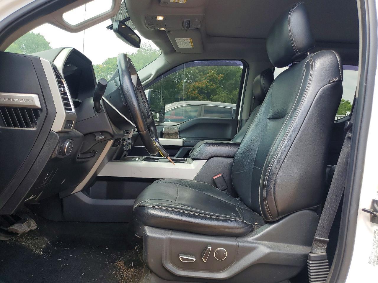2017 Ford F250 Super Duty - Фото 7