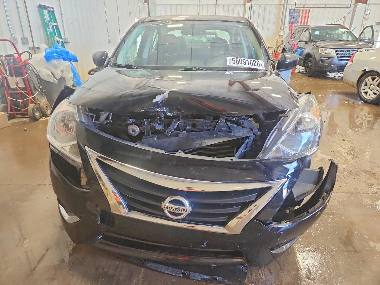 2018 Nissan Versa Sv - Image 5
