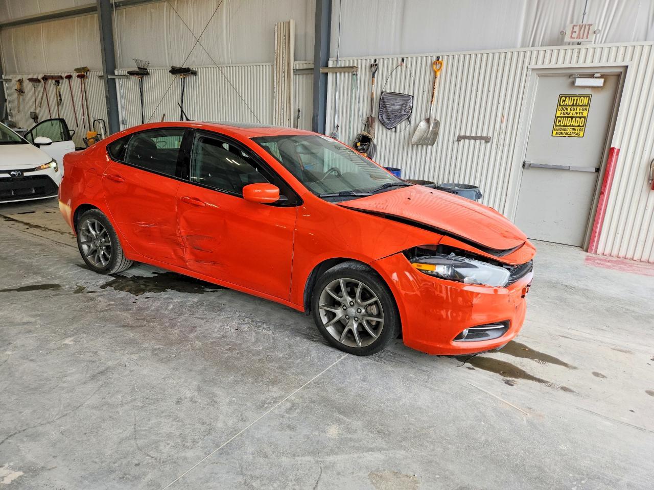 2015 Dodge Dart Sxt - Image 4
