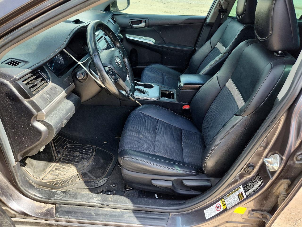 2014 Toyota Camry Se - Image 7
