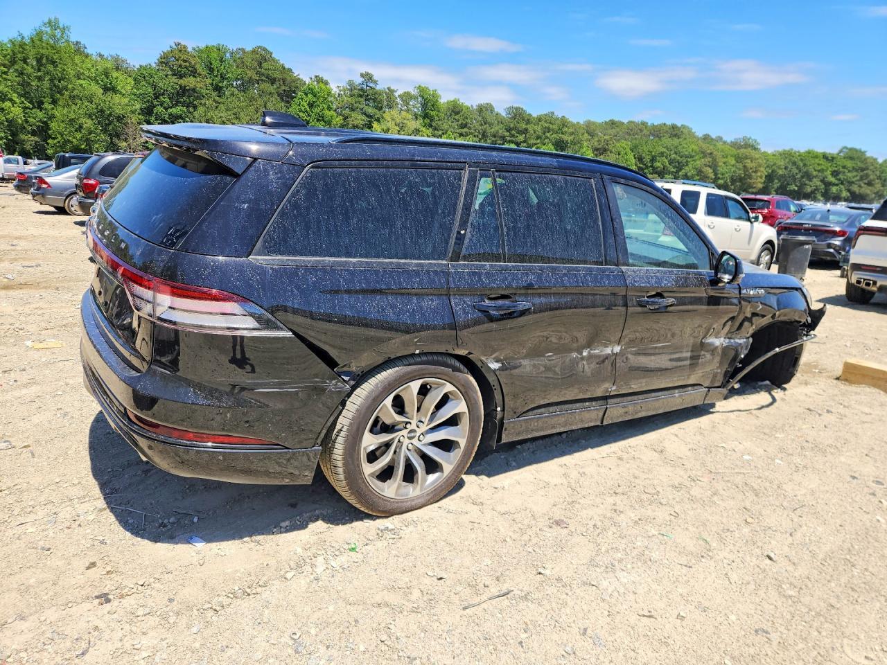 2025 Lincoln Aviator - Фото 3