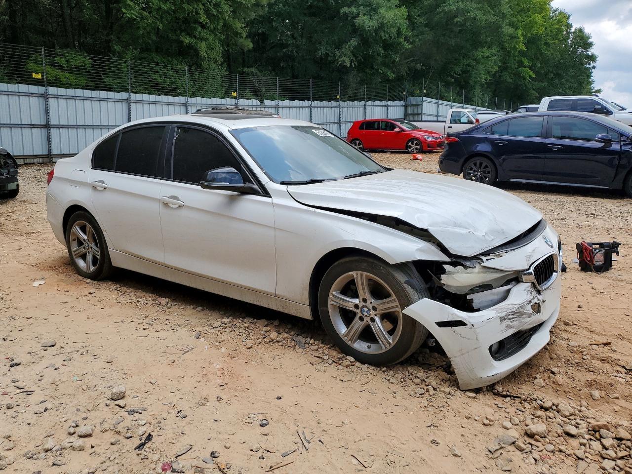 2013 BMW 328 I - Фото 4