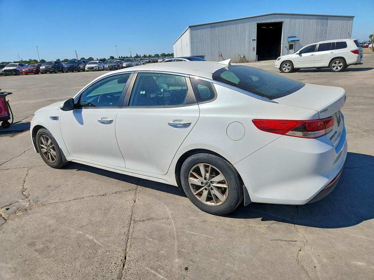 2016 Kia Optima Lx - Фото 2