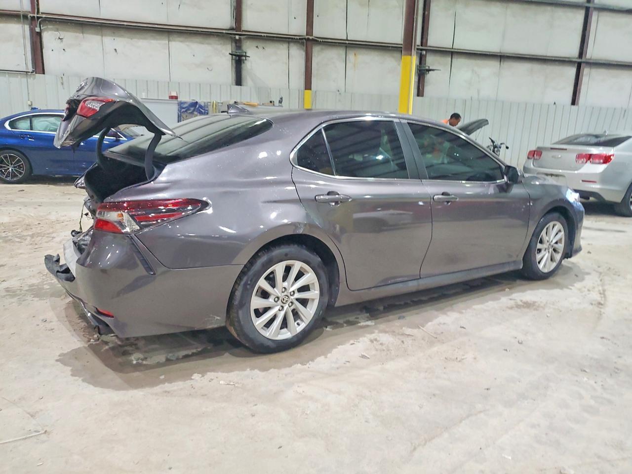 2021 Toyota Camry Le - Image 3