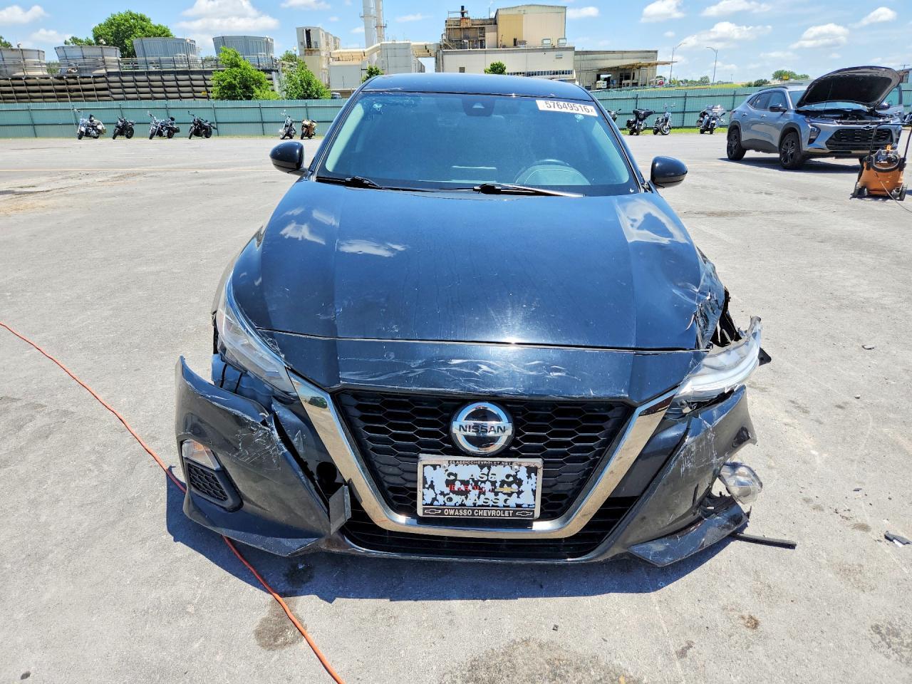 2021 Nissan Altima Sr - Фото 5