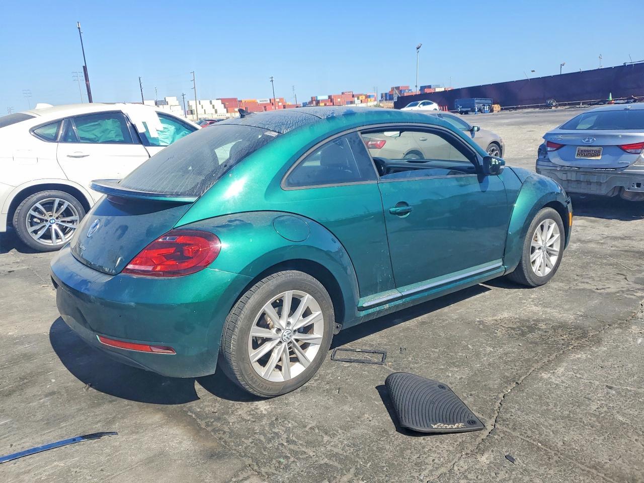 2018 Volkswagen Beetle S - Image 3