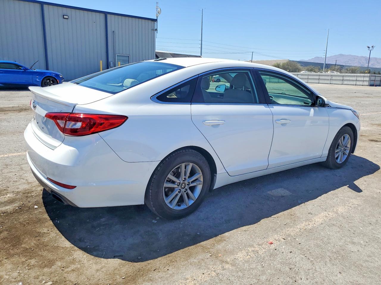 2015 Hyundai Sonata Se - Image 3