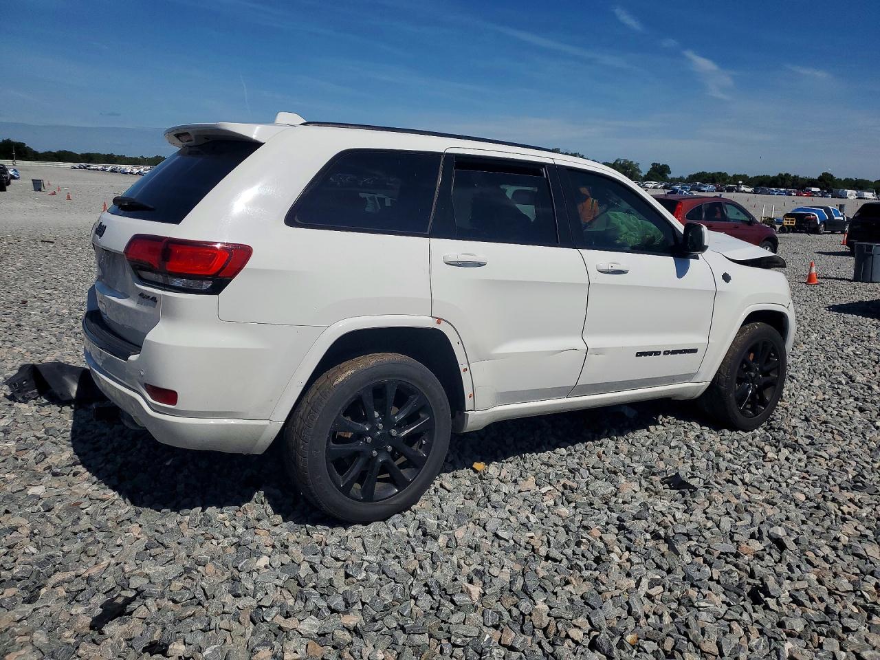2017 Jeep Grand Cherokee Laredo - Фото 3