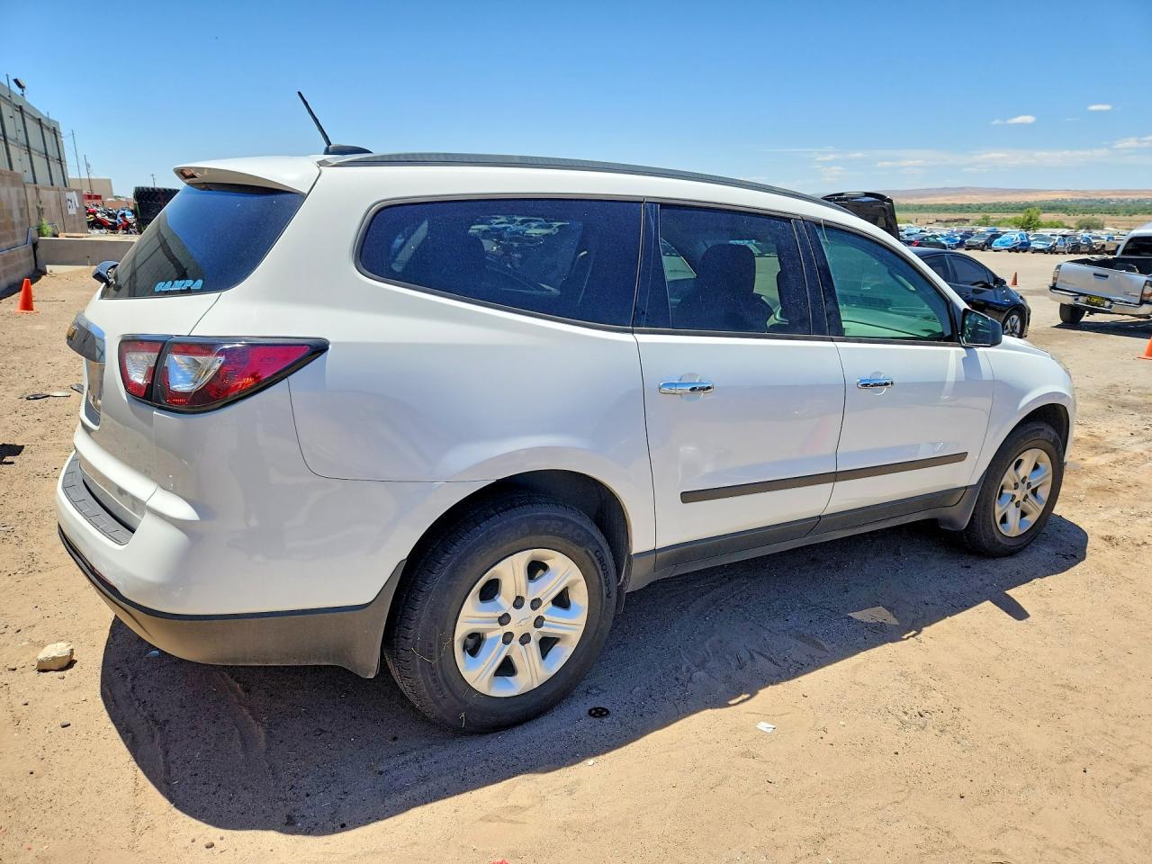 2017 Chevrolet Traverse Ls - Image 3