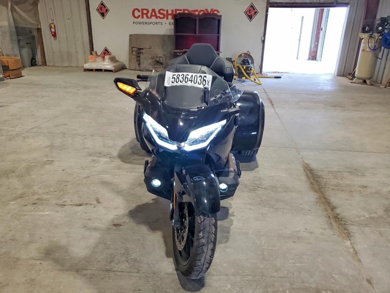 2023 Honda Gl1800 D - Фото 2