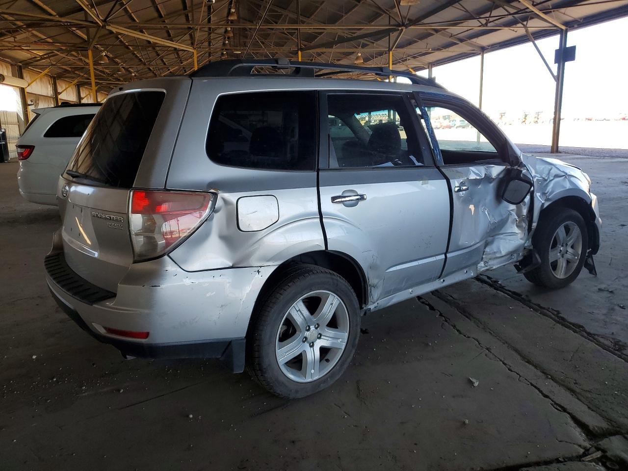 2010 Subaru Forester 2.5X Limited - Фото 3