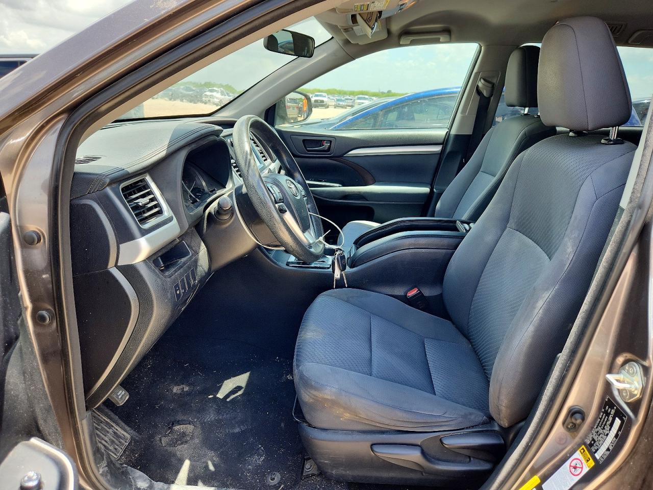 2015 Toyota Highlander Le - Фото 7