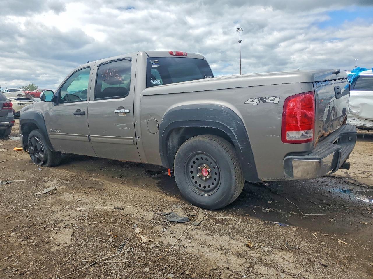 2013 GMC Sierra K1500 Sle - Image 2