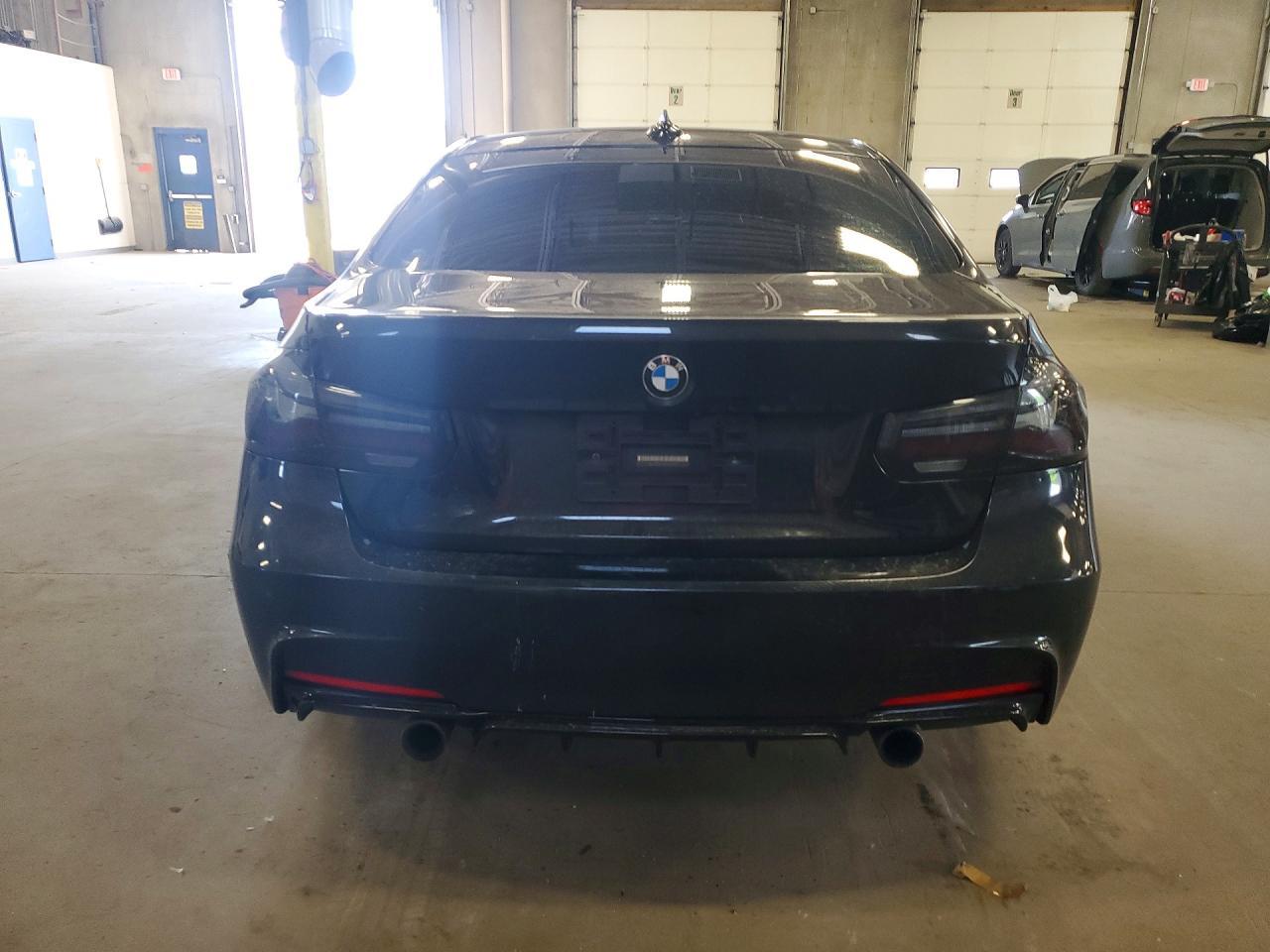 2014 BMW 335 Xi - Image 6