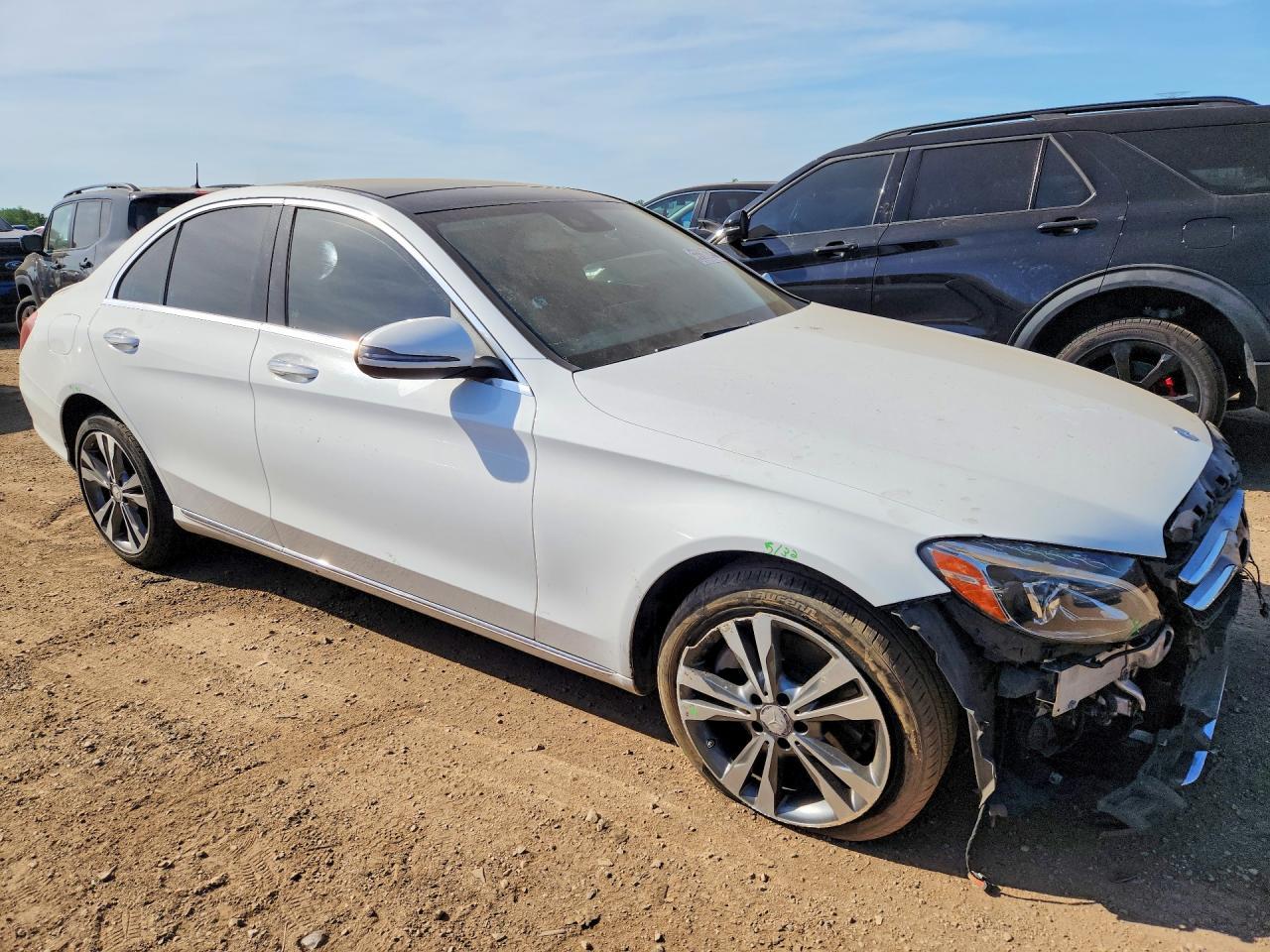 2016 Mercedes-Benz C 300 4Matic - Фото 4