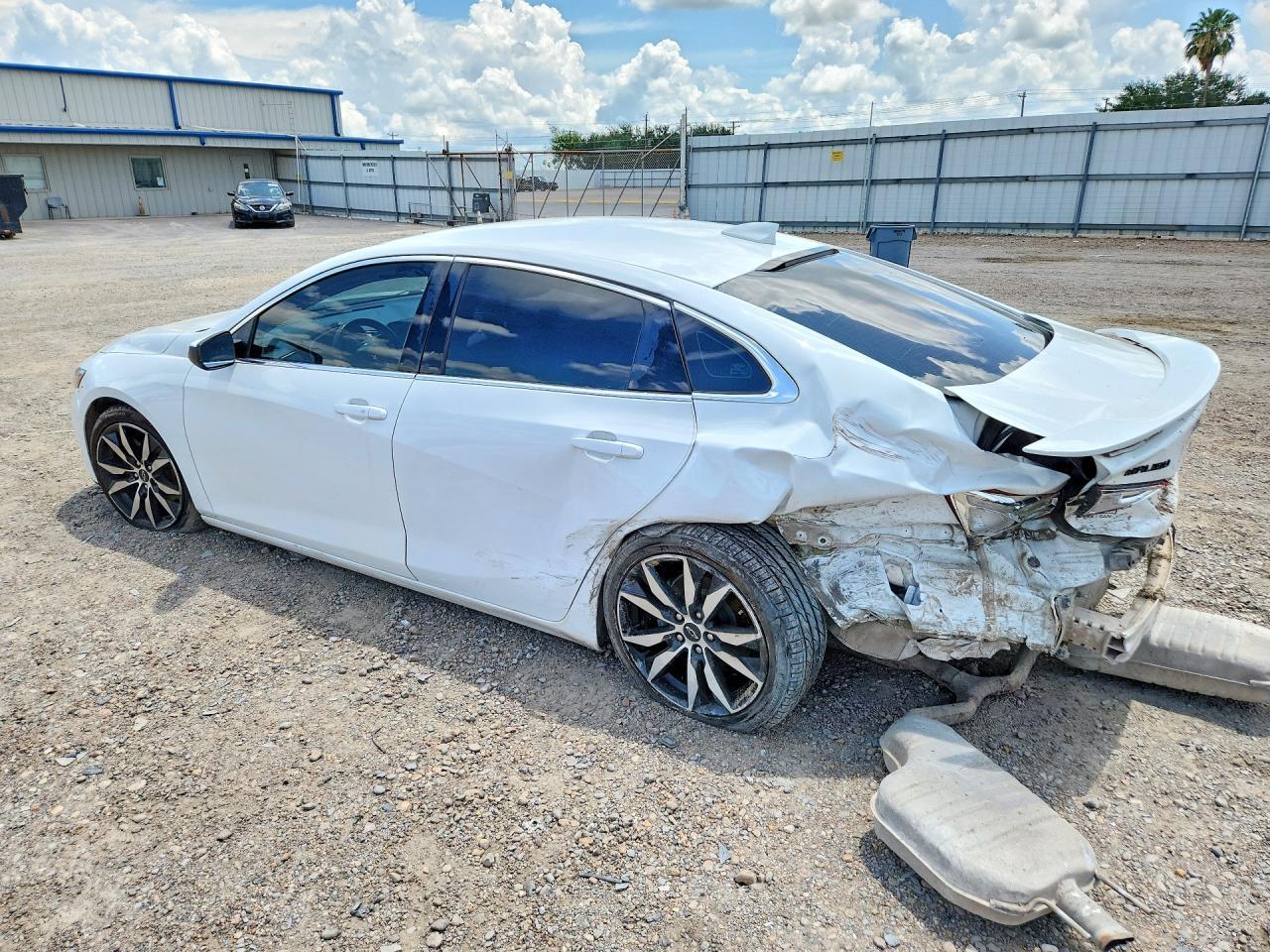2021 Chevrolet Malibu - Image 2
