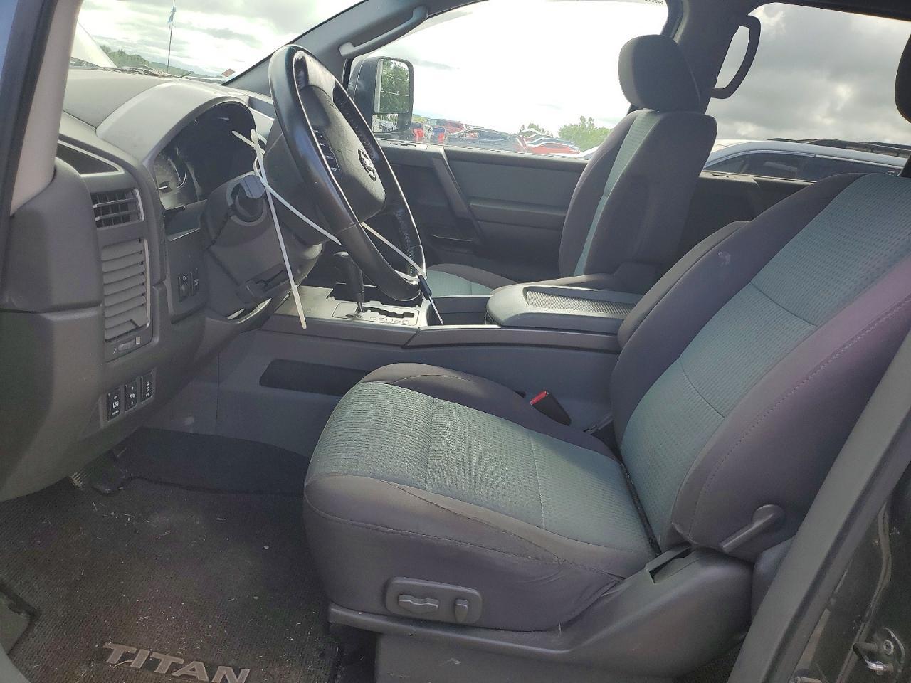 2007 Nissan Titan Xe - Image 7