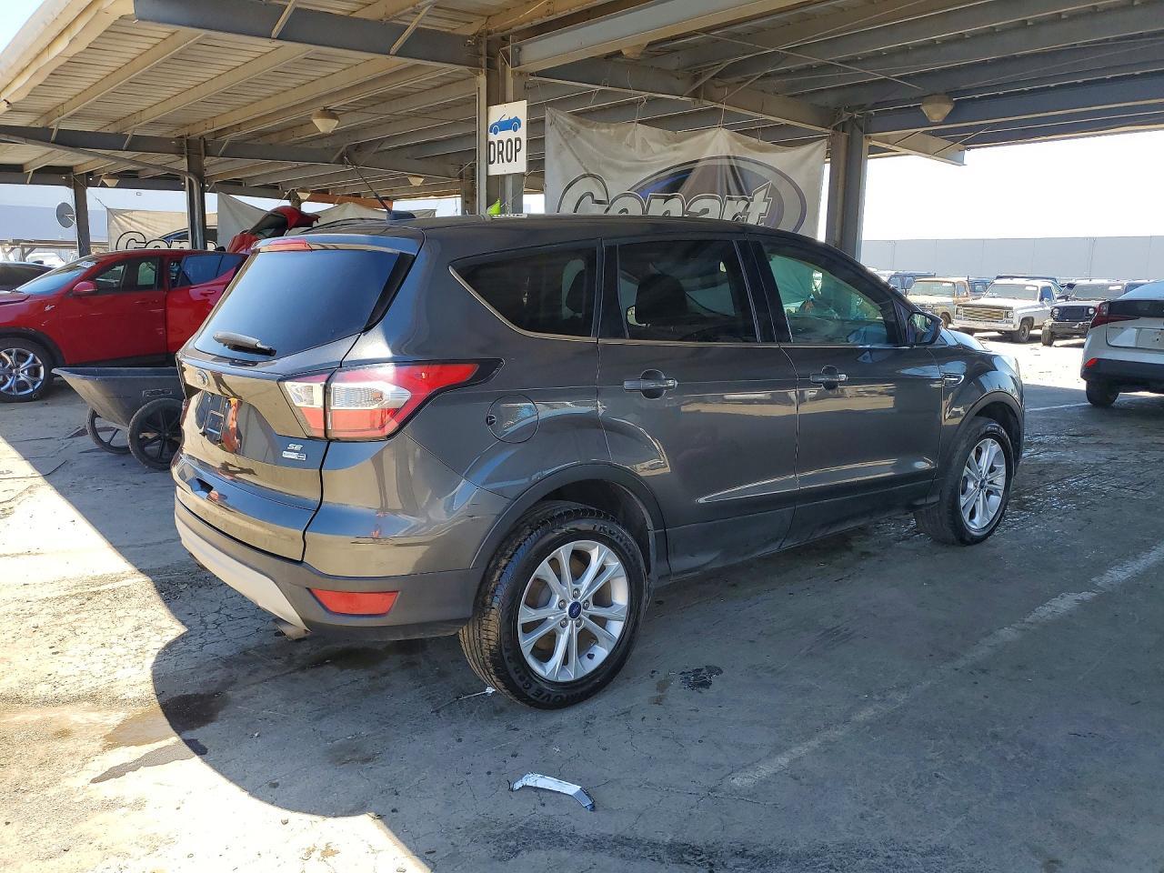 2017 Ford Escape Se - Фото 3