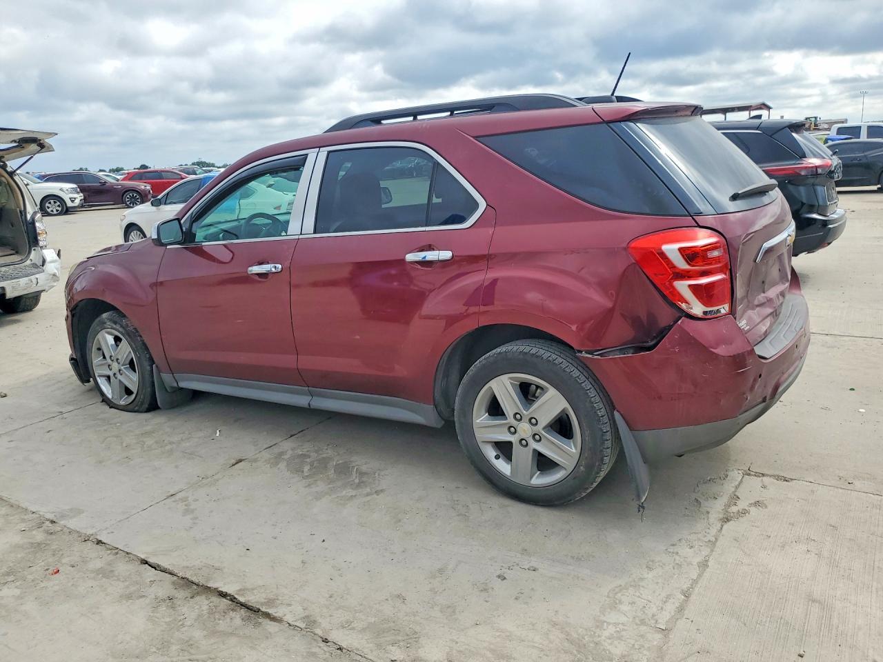 2016 Chevrolet Equinox Lt - Image 2