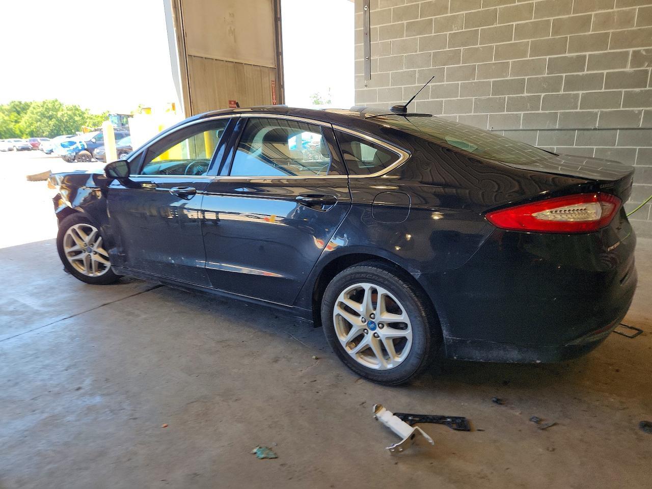 2013 Ford Fusion Se - Фото 2