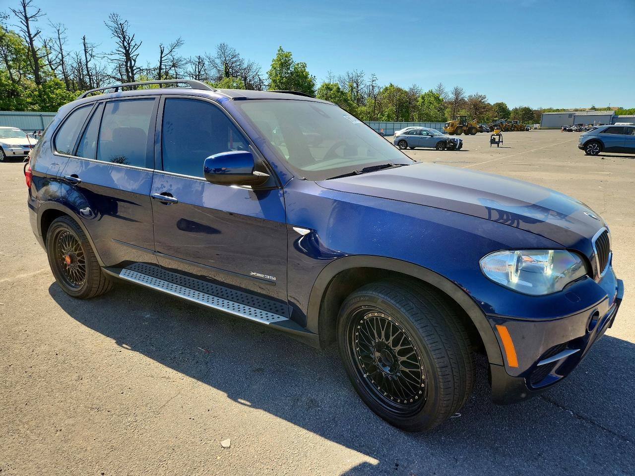 2012 BMW X5 xDrive35I - Image 4