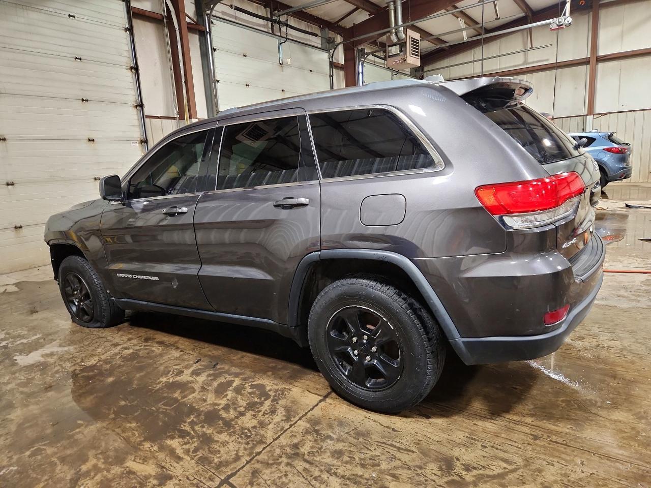 2015 Jeep Grand Cherokee Laredo - Фото 2