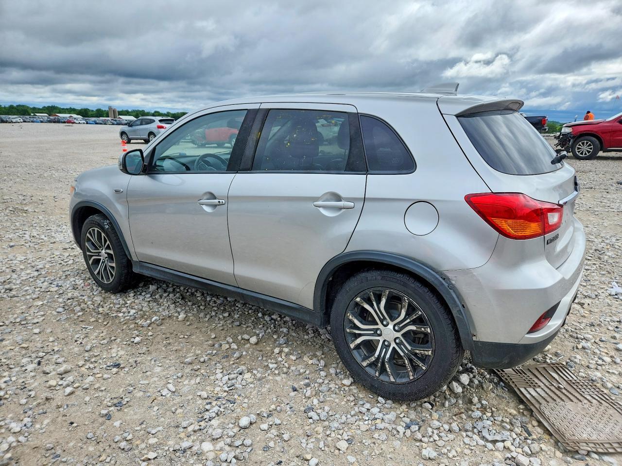 2018 Mitsubishi Outlander Sport Es - Фото 2
