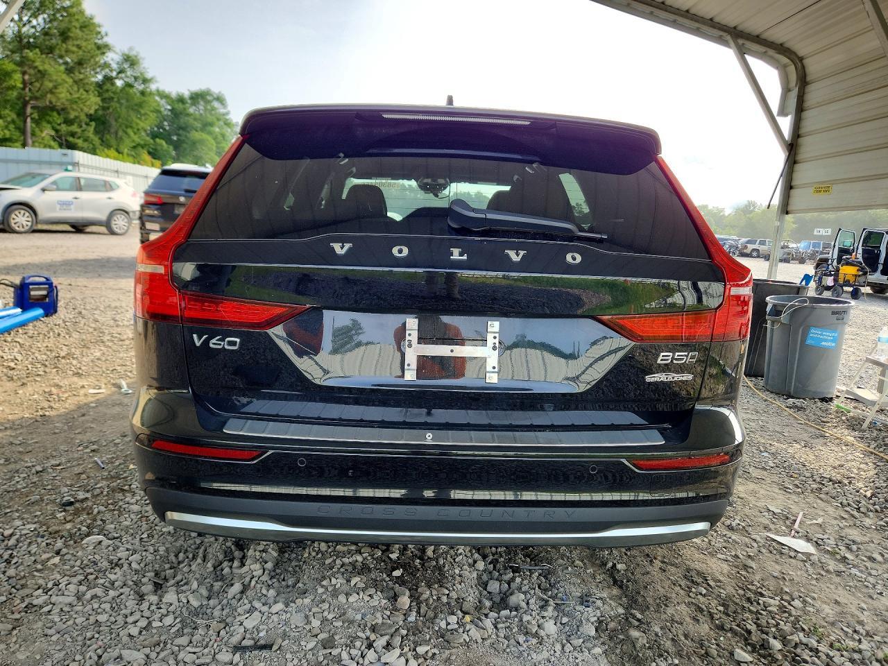 2026 Volvo V60 Cross Country Ultra - Фото 6
