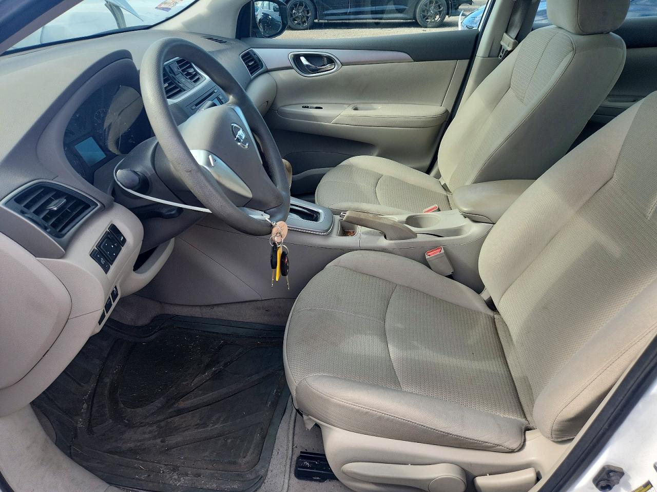 2014 Nissan Sentra S - Фото 7
