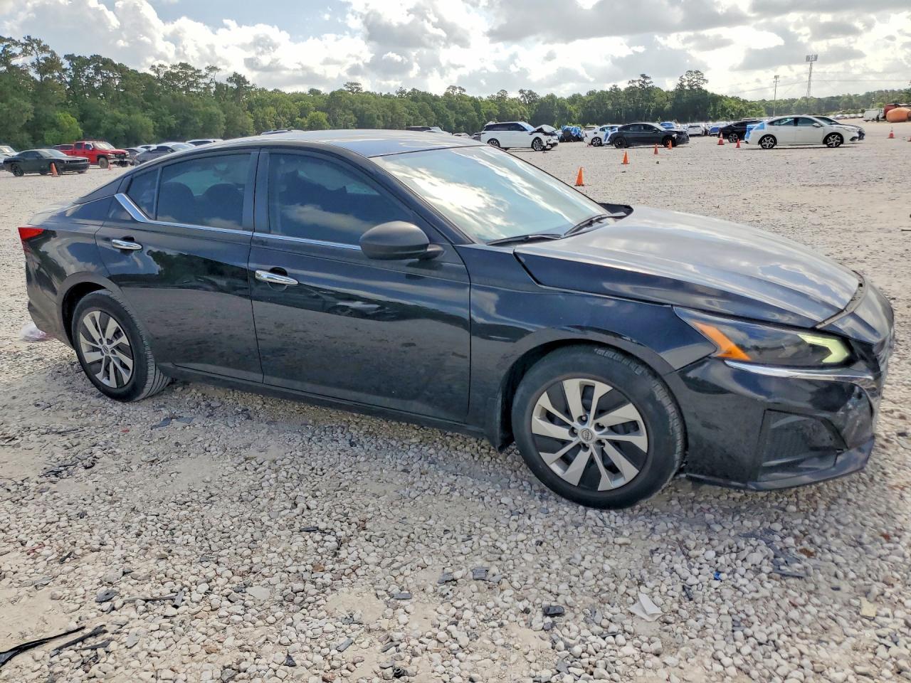 2024 Nissan Altima S - Фото 4