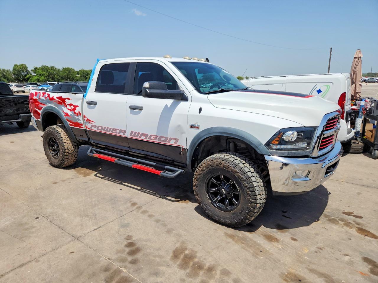 2016 Ram 2500 Powerwagon - Фото 4