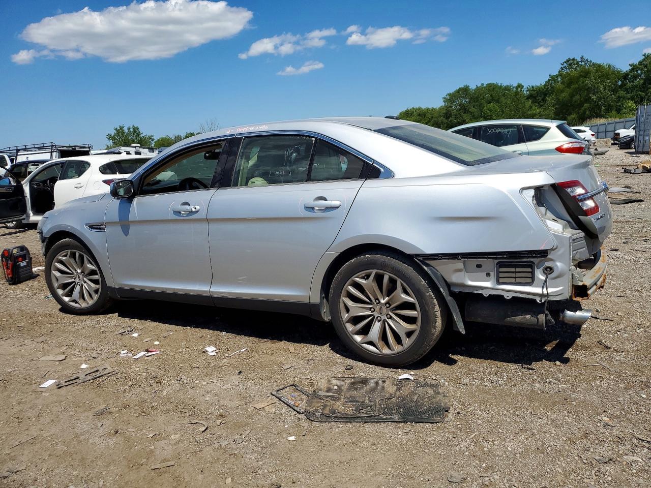 2016 Ford Taurus Limited - Фото 2