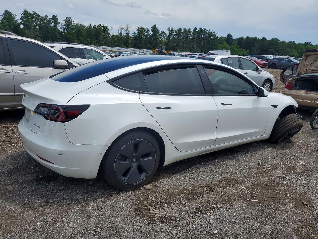 2021 Tesla Model 3 - Image 3
