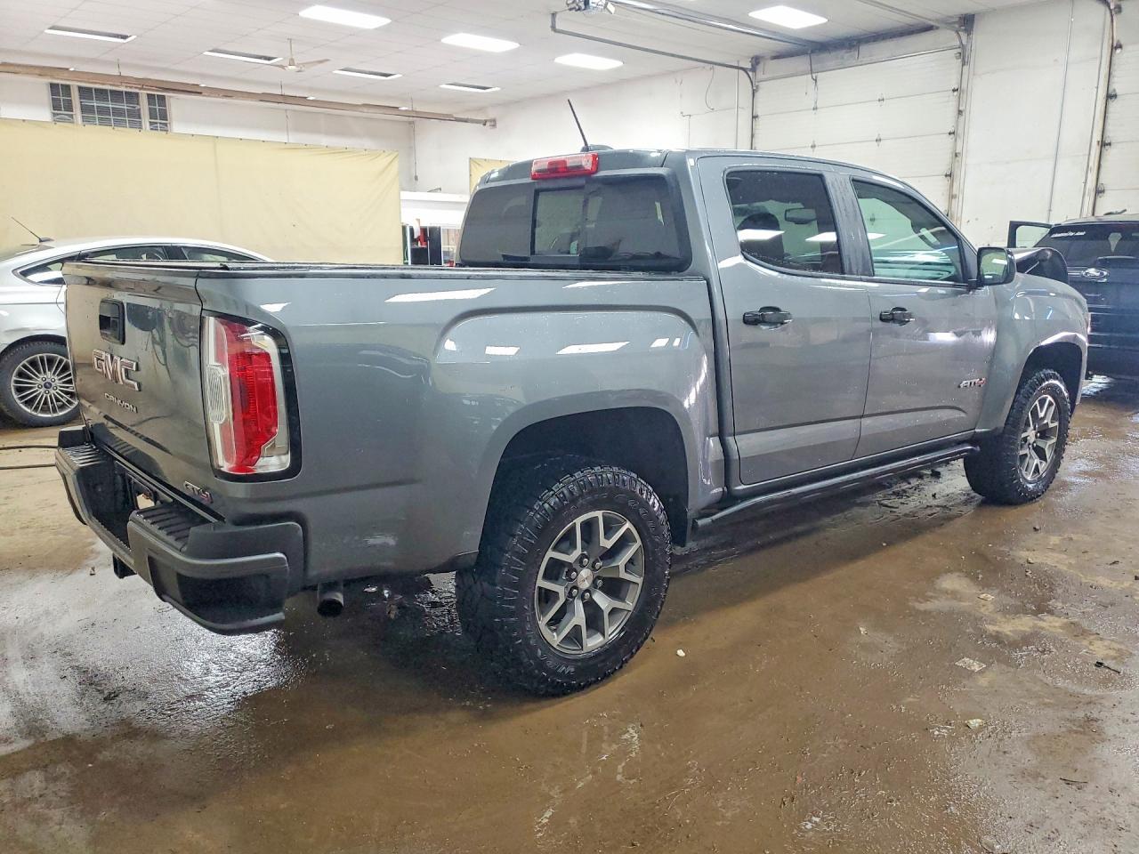 2022 GMC Canyon At4 - Фото 3