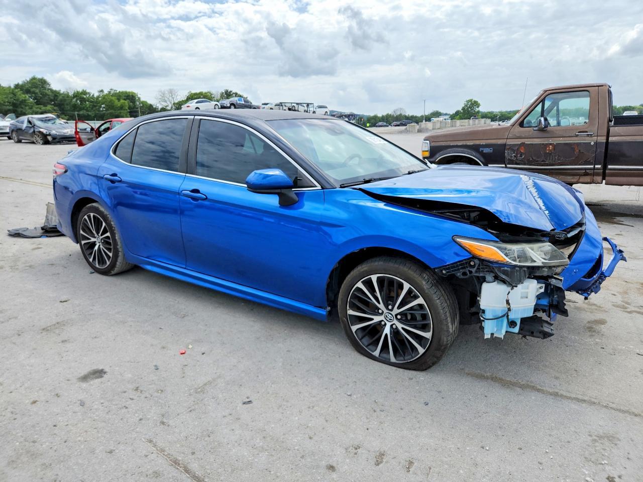 2019 Toyota Camry - Image 4