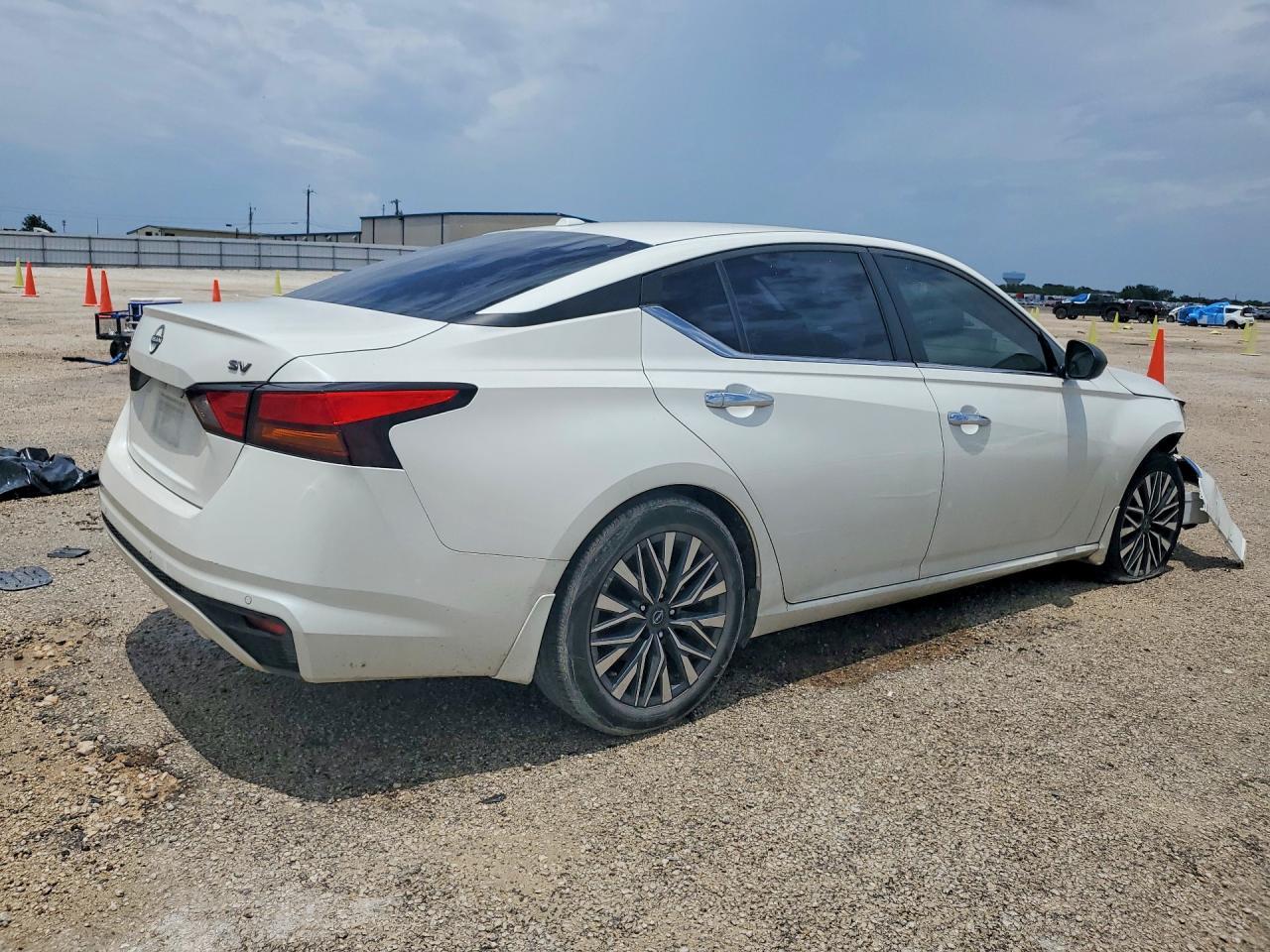 2024 Nissan Altima Sv - Фото 3