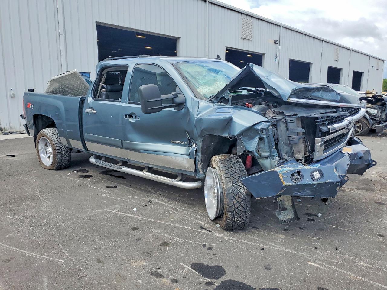 2008 Chevrolet Silverado K2500 Heavy Duty - Фото 4