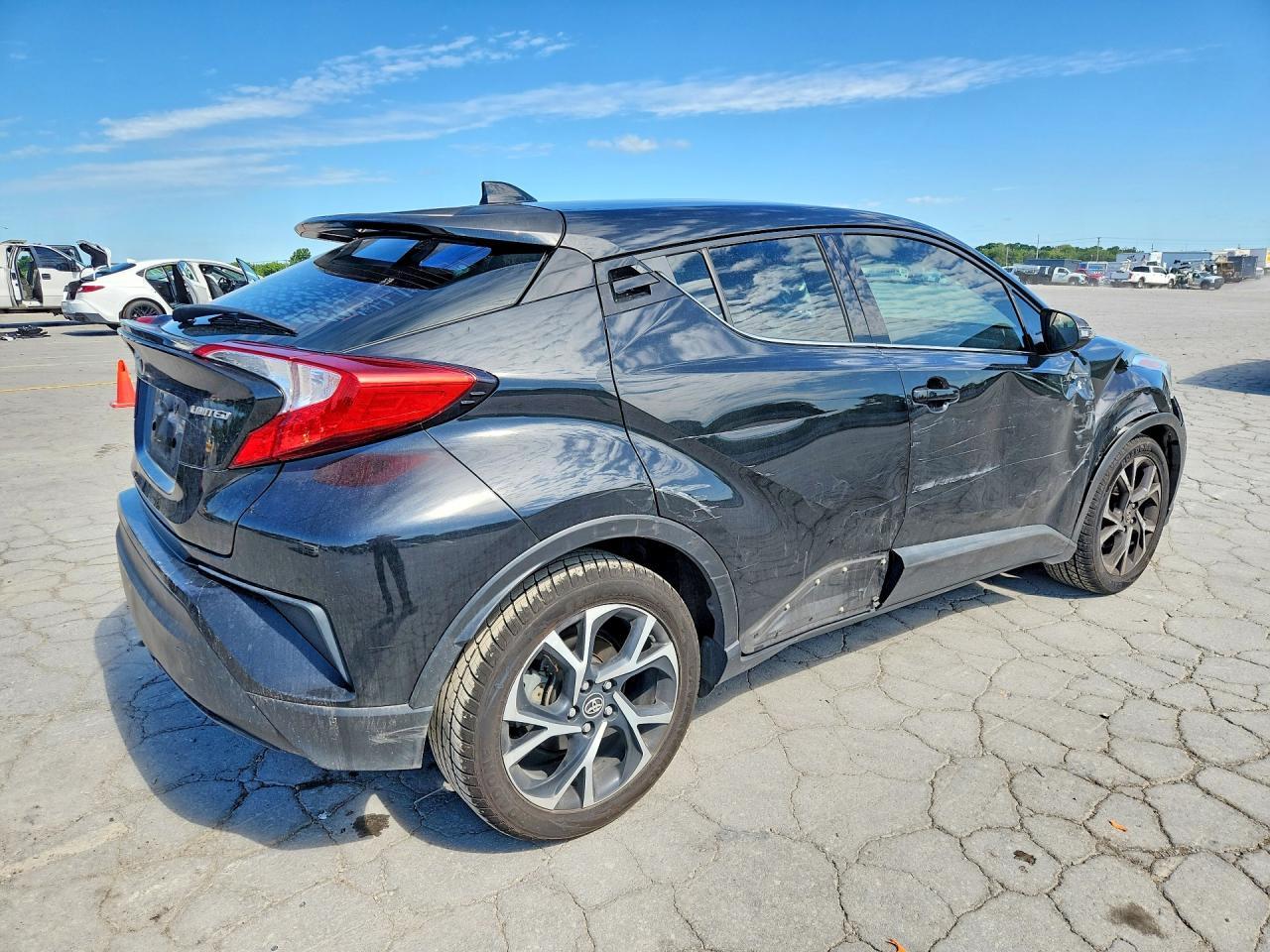 2019 Toyota C-Hr Limited - Image 3