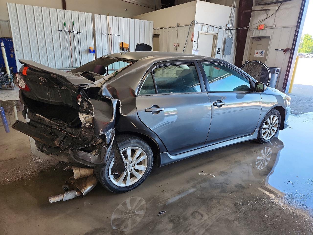 2009 Toyota Corolla S - Фото 3