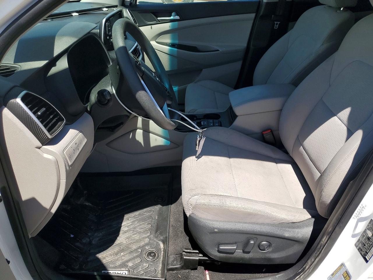 2020 Hyundai Tucson Value - Фото 7