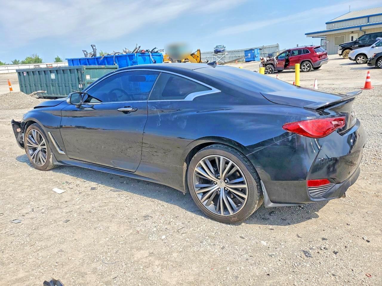 2019 Infiniti Q60 3.0T Luxe - Фото 2