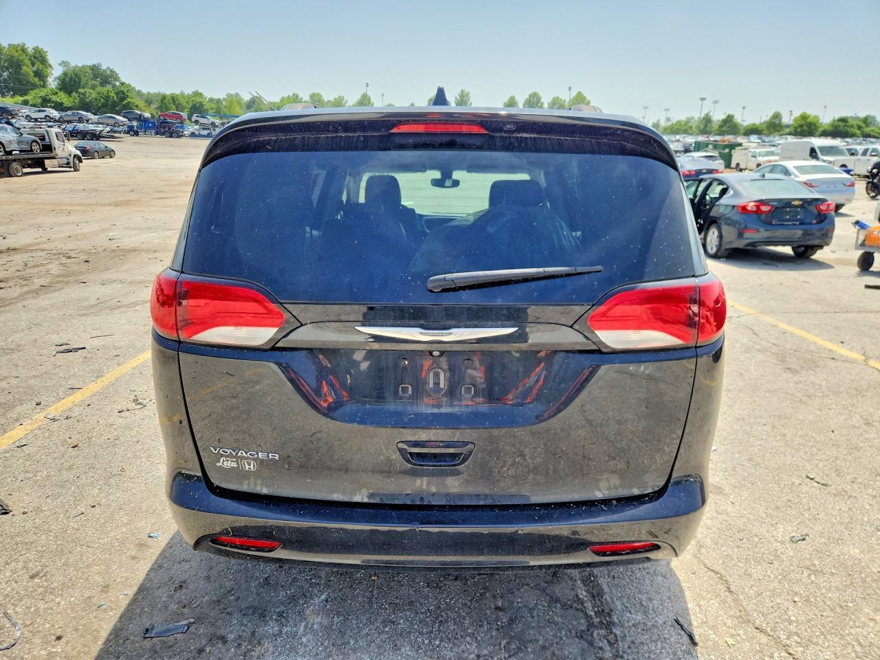 2021 Chrysler Voyager Lxi - Фото 6